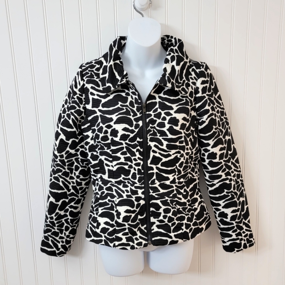 Zoe D. black and white zip up jacket size small.
